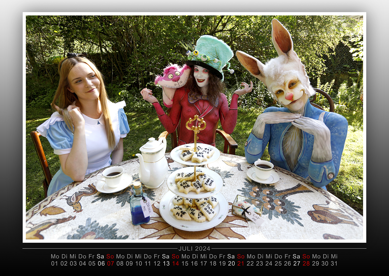 Kalender 2024: Farbkörper - Geek Art - Bodypainting  & Transformaking